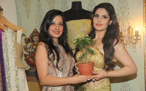 Zarine Khan graces Amy Billimoria's initiative Earth 21