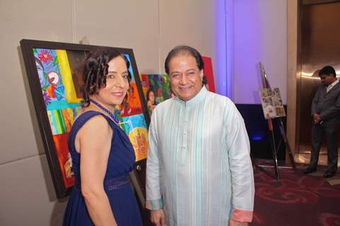 Anup Jalota at Sangeeta Babani's painting Exhibition