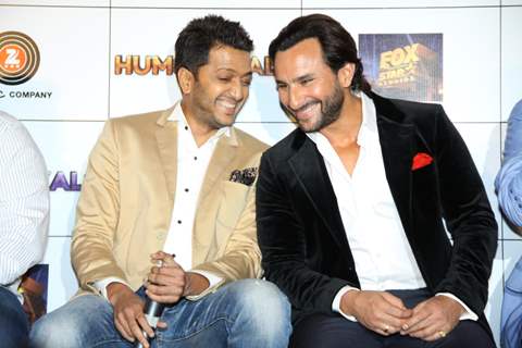 Riteish Deshmukh and Saif Ali Khan share a joke at the Press conference of Humshakals