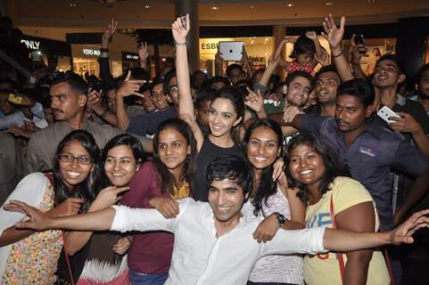 Kiara and arfi get clicked with their fans at Viviana Mall in Thane