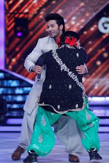 Varun Dhawan performs with Palak on Jhalak Dikhla Jaa