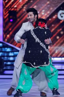 Varun Dhawan performs with Palak on Jhalak Dikhla Jaa