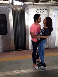 Humpty Sharma takes his Dulhaniya on the Mumbai metro