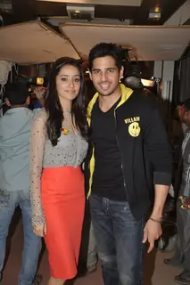 Shraddha and Sidharth on Ye Hai Mohabbatein sets