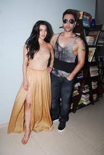 Adhyayan Suman and Sara Loren at Mahoorat Shoot of Ishq Click