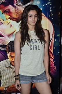 Alia Bhatt poses smartly at the Screening of Ek Villiian