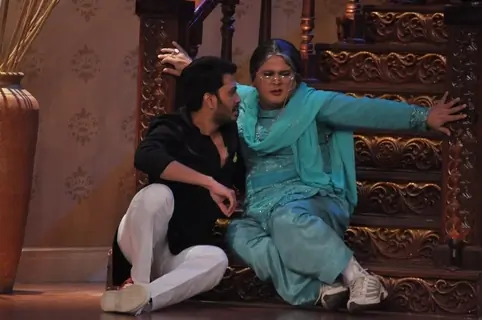 Dadi performs with Riteish Deshmukh on Comedy Nights With Kapil