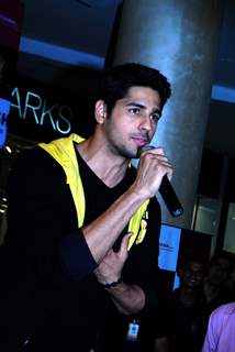 Sidharth Malhotra at the Promotions of Ek Villain at Viviana Mall, Thane