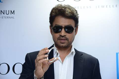 Irrfan Khan shows the Collection of Platinum Jewellery for Men