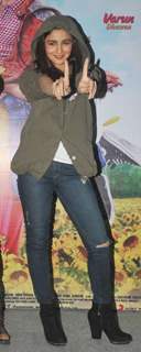 Alia strikes a pose at the Promotion of Humpty Sharma Ki Dulhania at Kolkata