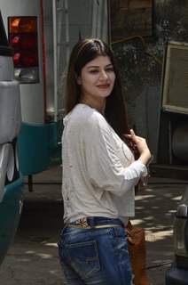 Kainaat Arora on the sets of Jhalak Dikhala Jaa