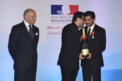Shahrukh Khan felicitated at the event