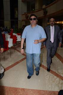 Rishi Kapoor arrives at the launch of IDBI bank