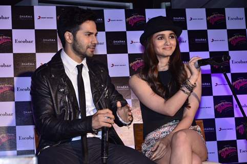 Varun Dhawan and Alia Bhatt At Escobar For Humpty Sharma Ki Dulhania Promotions.