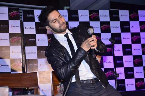 Varun performs at Escobar for the promotion of Humpty Sharma Ki Dulhania