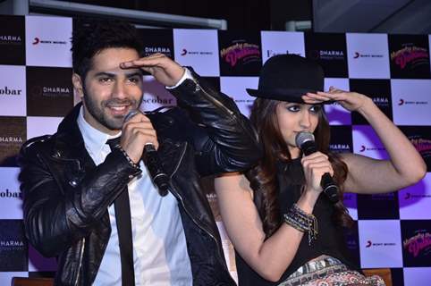 Varun Dhawan and Alia Bhatt promotes Humpty Sharma Ki Dulhania at Escobar