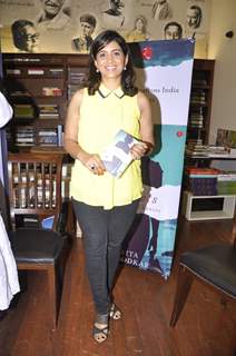 Sonali Kulkarni at Anita Shirodkar's book Secrets launch