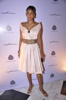 Carol Gracias at Rahul Mishra's Woolmark fashion show