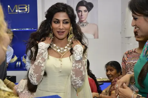 Chitrangda Singh wears the designer jewelry