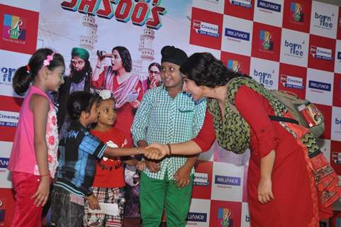 Vidya Balan greeting her little fans at R City Mall