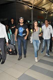 Varun Dhawan And Alia Bhatt Spotted At Airport