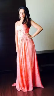 Surveen Chawla poses to media at the Promotions of Hate Story 2 in Jaipur
