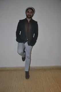 Vir Das poses for the media at the Promotions of Amit Sahni Ki List