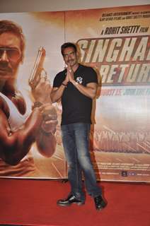 Ajay Devgn greets the audience at the Singham Trailor Launch