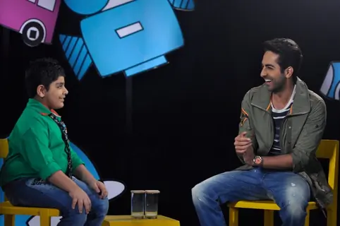 Ayushmann Khurrana enjoys a joke on Captain Tiao
