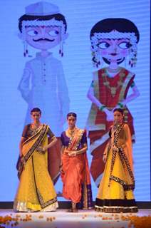 Models showcase the Maharashtrian tradition at the IIJW 2014 - Day 2