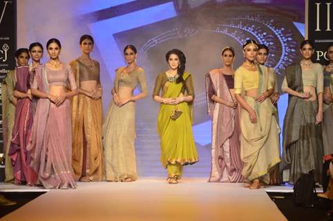 Sagarika Ghatge was at the India International Jewellery Week (IIJW) 2014 - Day 2