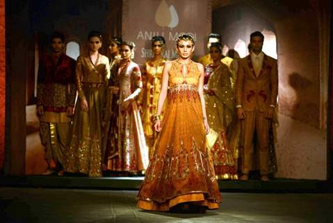 Alicia Raut walks the ramp at the Indian Couture Week - Day 2