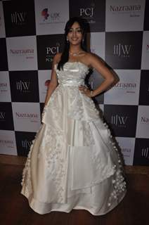 Yami Gautam in a white gown at the India International Jewellery Week (IIJW) 2014 - Day 3