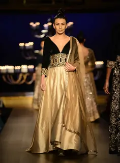Model walks the ramp for designer Manish Malhotra at Indian Couture Week - Day 5