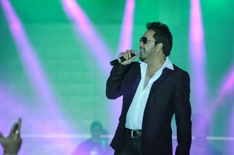 Mika Singh performs at the Ticket to Bollywood Event