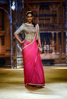 Ileana D'Cruz walks the ramp at Indian Couture Week - Grand Finale