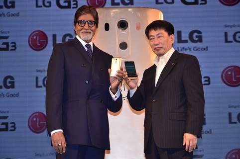 Amitabh Bachchan with the representative of LG Mobile Company