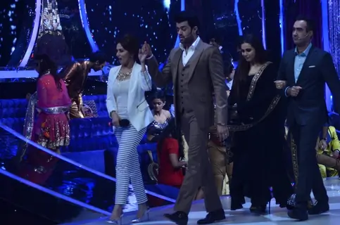 Madhuri and Rani being escorted on Jhalak Dikhla Jaa