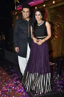 Krushna and Mona pose for the camera on the sets of Entertainment Ke Liye Kuch Bhi Karega