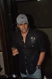 Akshay Kumar poses at the Promotion of It's Entertainment