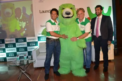 Sachin Tendulkar and Eugene Kaspersky pose with the Mascot