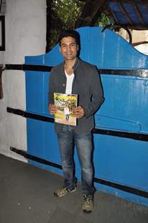 Rajeev Khandelwal poses with the magazine for the media