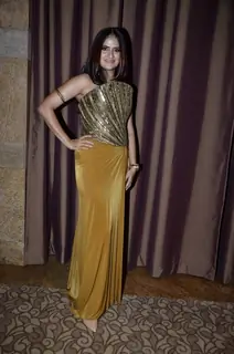 Sona Mohapatra poses for the media at Etihad Jet Collaboration Event