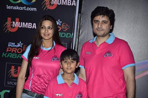 Sonali Bendre with Goldie Behl at Pro Kabbadi League