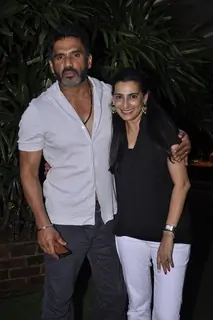 Suniel Shetty with Mana Shetty