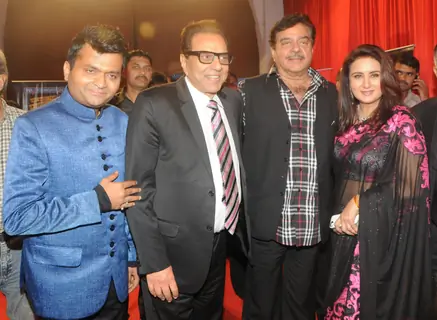 Aneel Murarka with Dharmendra, Shatrughan Sinha and Poonam Dhillon