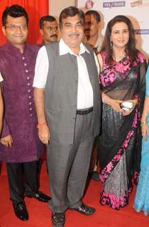 Nitin Ghadkari with Aneel Murarka & Poonam Dhillon at International Indian Achiever's Award 2014