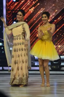 Kareena Kapoor performs on Jhalak Dikhla Jaa