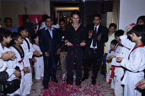 Tiger Shroff was given a floral welcome by the students