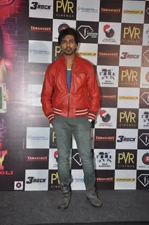Nikhil Dwivedi poses for the media at the Trailer Launch of Tamanchey